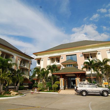 Sabai Hotel Nakhonratchasima Zewnętrze zdjęcie